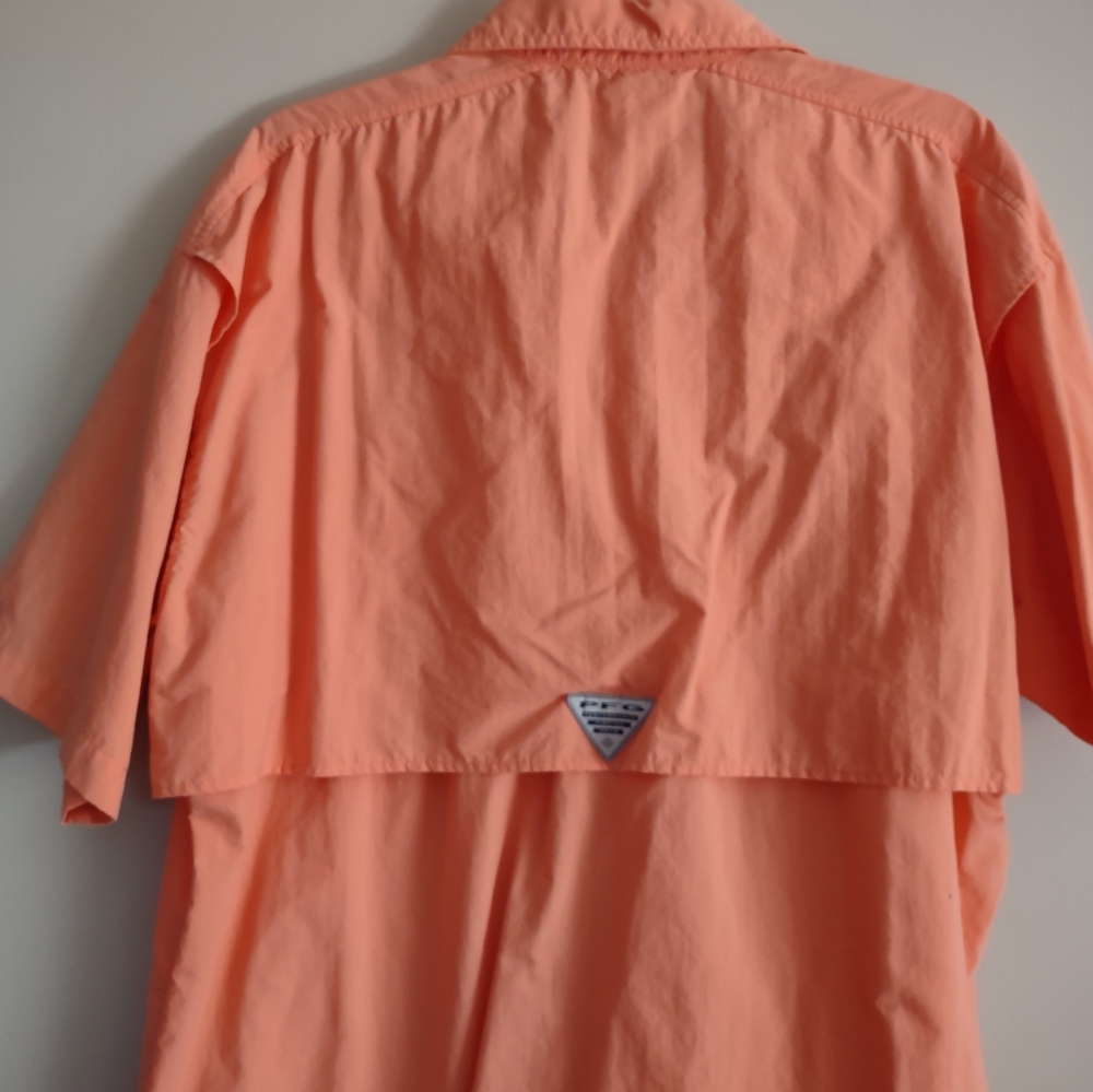 columbia • vented short sleeve fishing shirt - Picture 8 of 8
